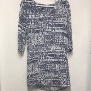 H&M Pullover Mini Dress Long Sleeve Size 8 V-Neck Lined Skirt Gray Off White